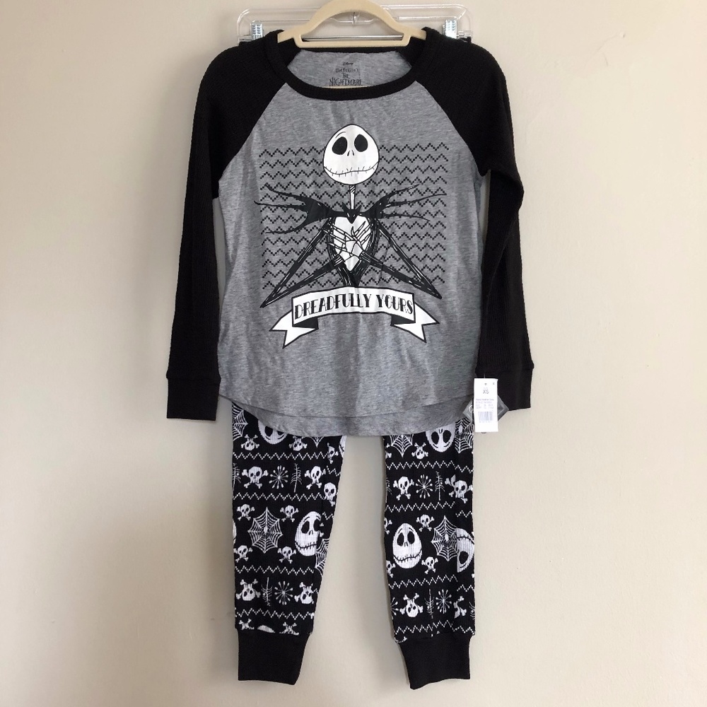 NWT Women's XS Nightmare Before Christmas Pajamas